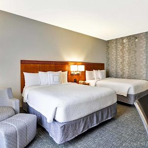 Queen Room Two Queen Beds